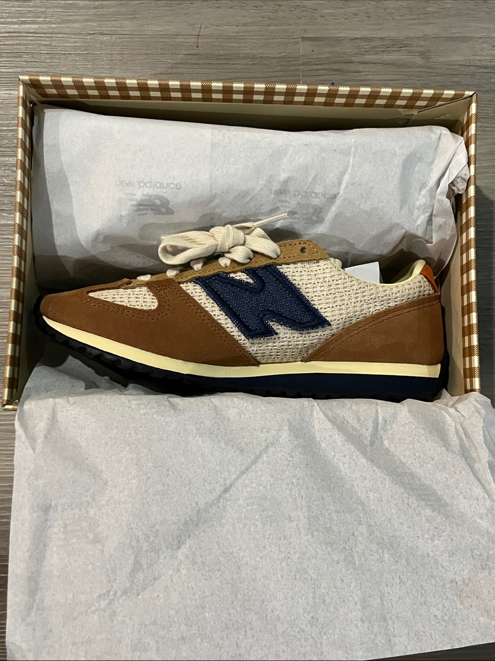 Sezane x New Balance Women's Tan, Navy & Cream Retro Runner Sneakers - Picture 5 of 10